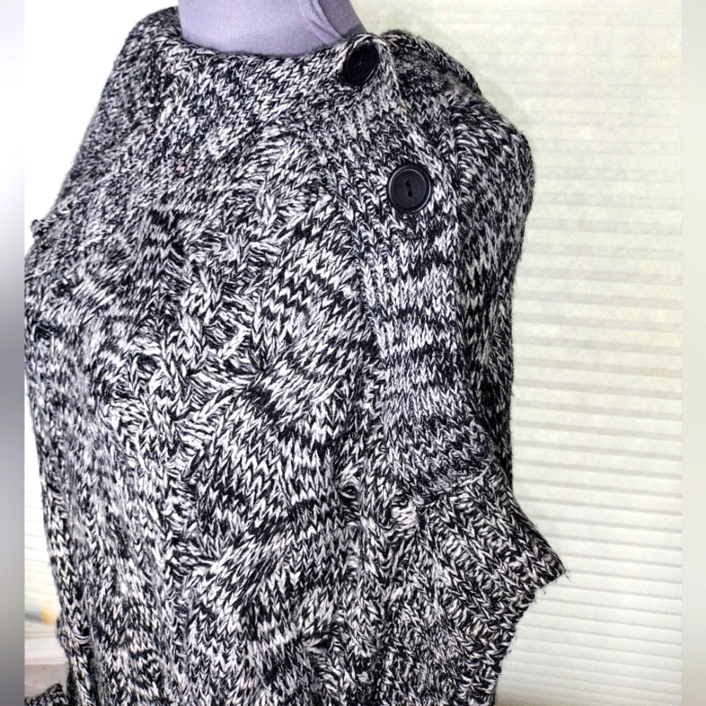 525 America Cable Knit Belted Poncho Cowl Neck Sweater Charcoal L/XL - Picture 13 of 15